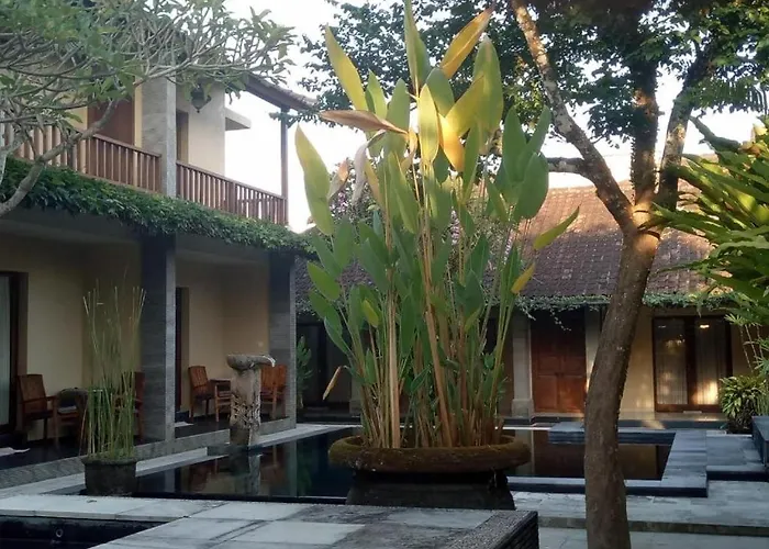 بيت ضيافة Griya Lokasari *